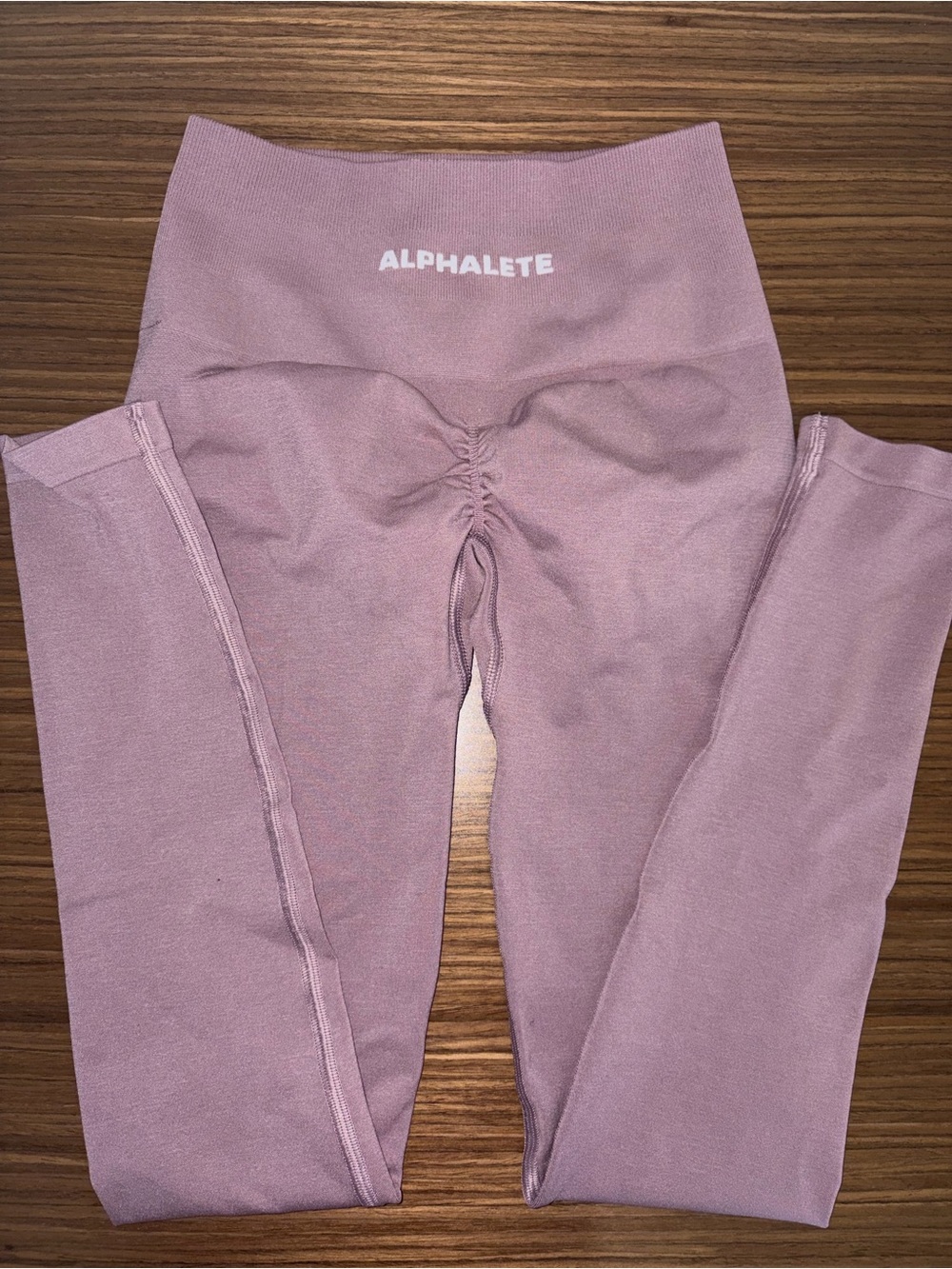 Alphalete High-Rise Scrunch Leggings - Mauve